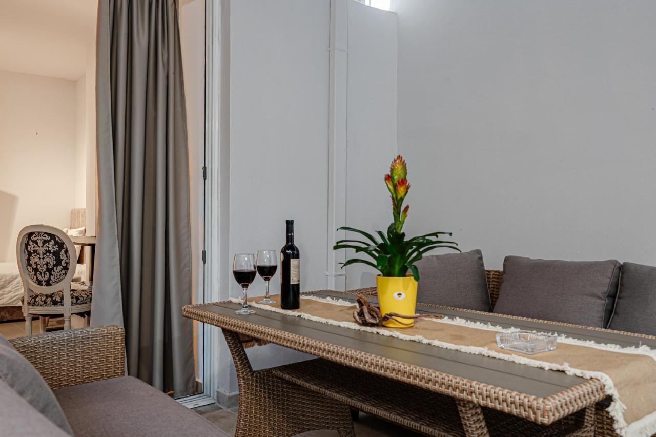 Amina Apartments 扎金索斯镇 外观 照片